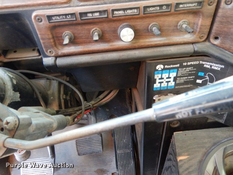 image for item DH2375 1997 Freightliner FLD120 manure spreader truck