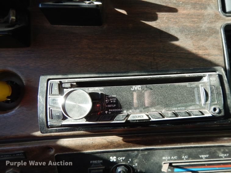 image for item DH2375 1997 Freightliner FLD120 manure spreader truck