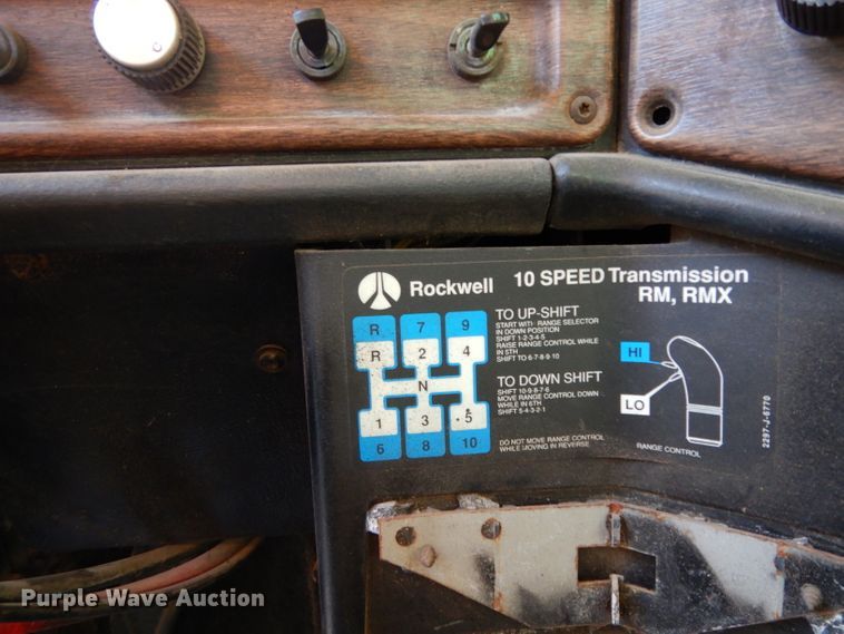 image for item DH2375 1997 Freightliner FLD120 manure spreader truck