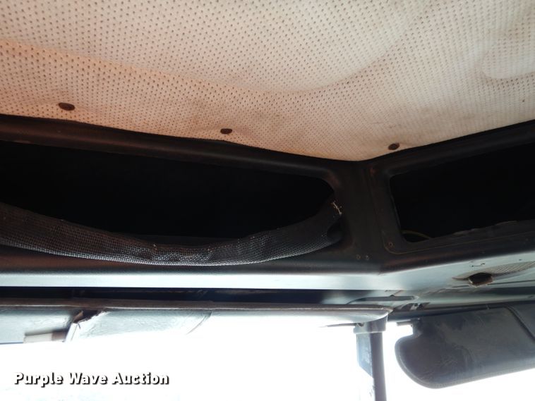 image for item DH2375 1997 Freightliner FLD120 manure spreader truck