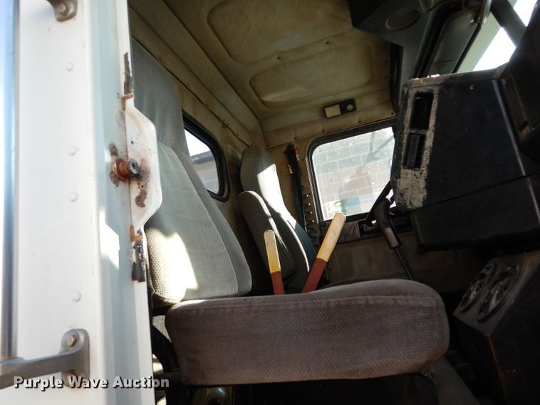 image for item DH2375 1997 Freightliner FLD120 manure spreader truck