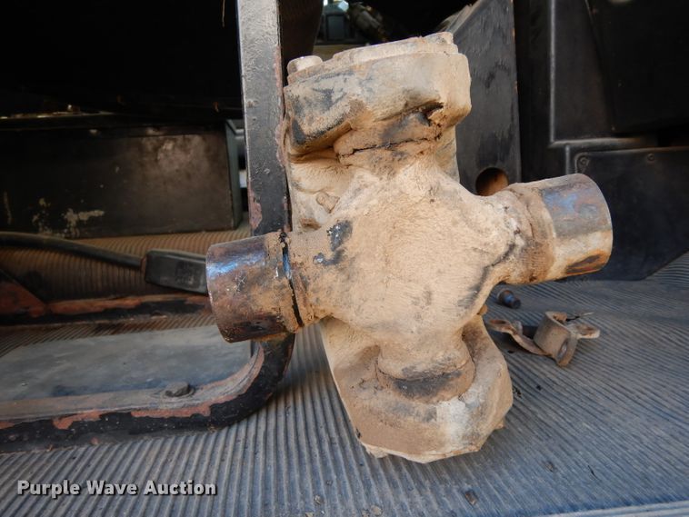 image for item DH2375 1997 Freightliner FLD120 manure spreader truck