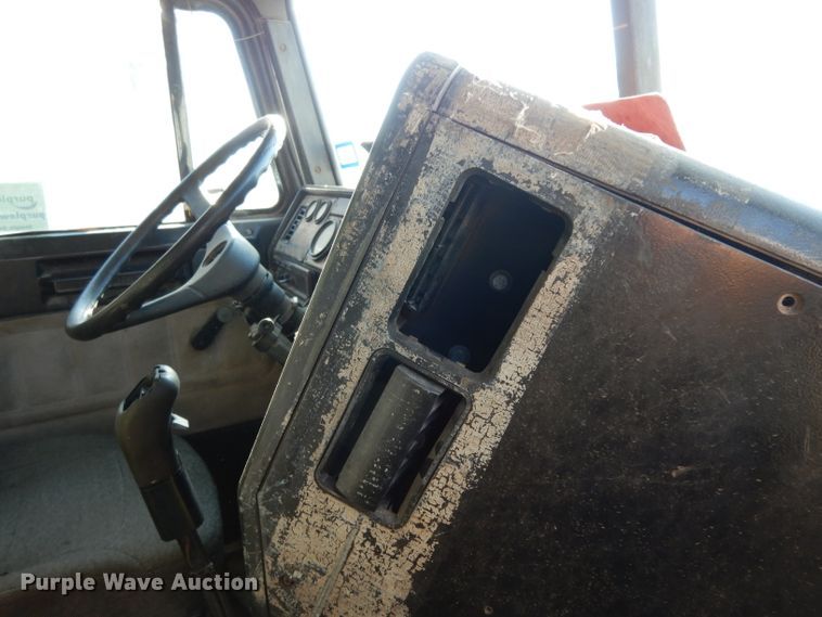 image for item DH2375 1997 Freightliner FLD120 manure spreader truck