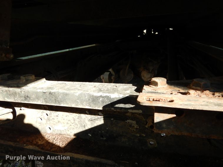 image for item DH2375 1997 Freightliner FLD120 manure spreader truck