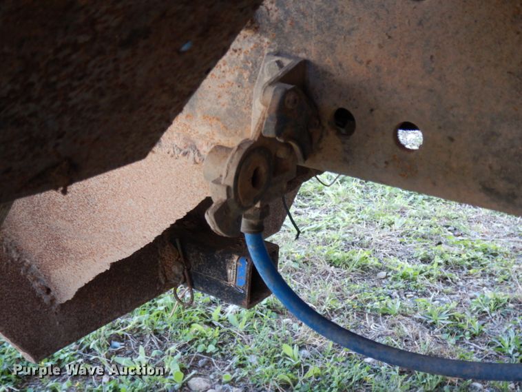 image for item DH2375 1997 Freightliner FLD120 manure spreader truck