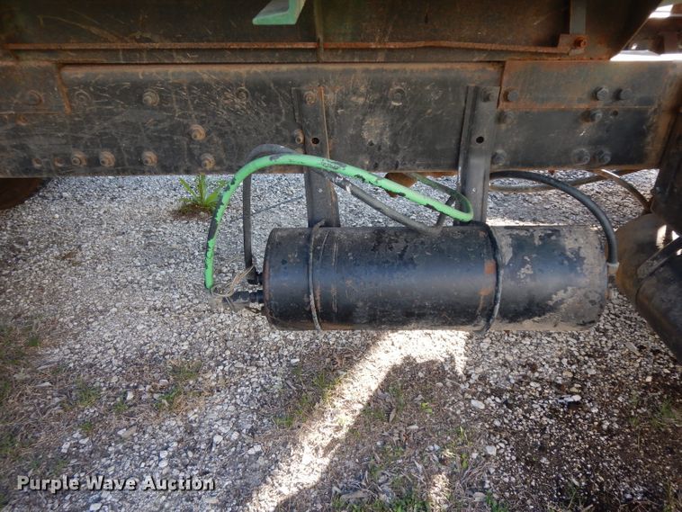 image for item DH2375 1997 Freightliner FLD120 manure spreader truck