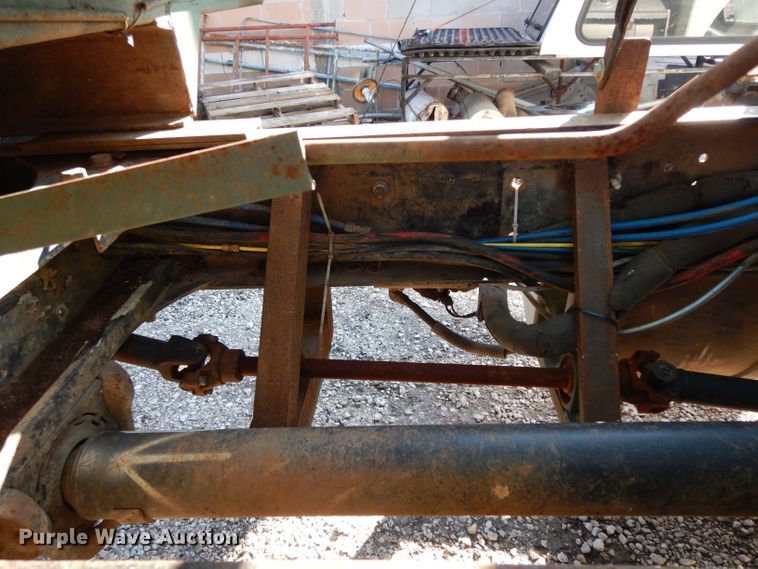 image for item DH2375 1997 Freightliner FLD120 manure spreader truck