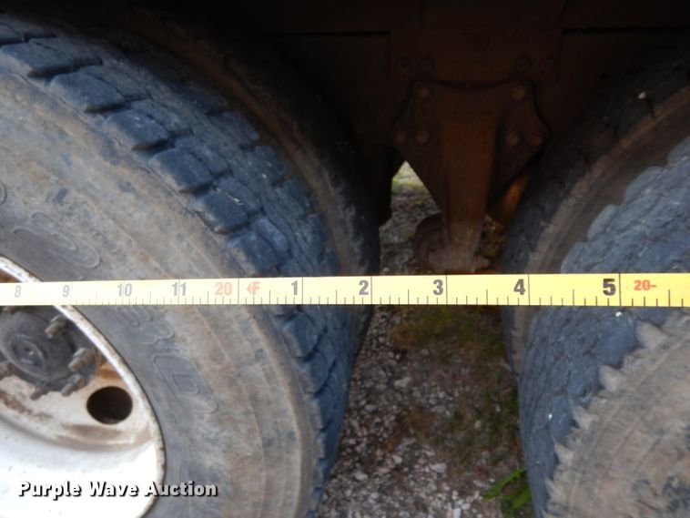 image for item DH2375 1997 Freightliner FLD120 manure spreader truck