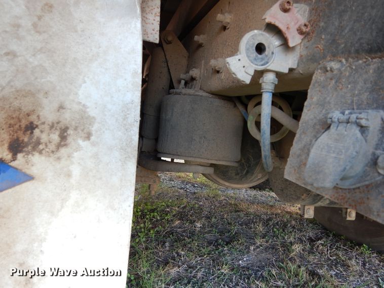 image for item DH2375 1997 Freightliner FLD120 manure spreader truck