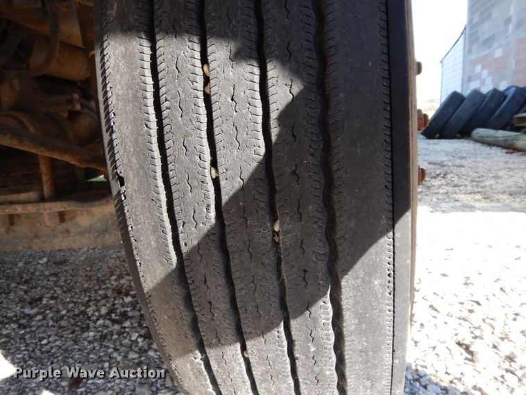 image for item DH2375 1997 Freightliner FLD120 manure spreader truck