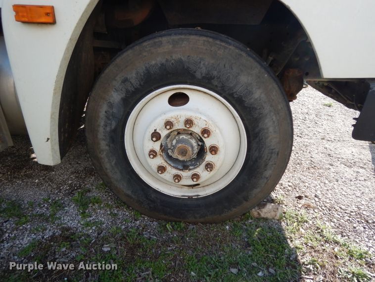 image for item DH2375 1997 Freightliner FLD120 manure spreader truck