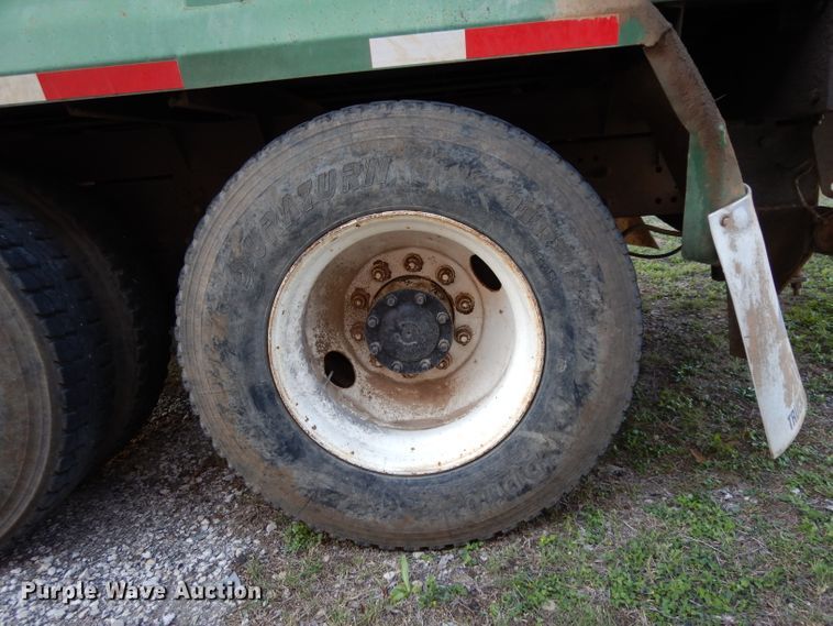 image for item DH2375 1997 Freightliner FLD120 manure spreader truck