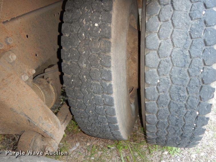 image for item DH2375 1997 Freightliner FLD120 manure spreader truck