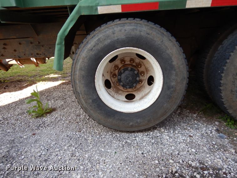 image for item DH2375 1997 Freightliner FLD120 manure spreader truck