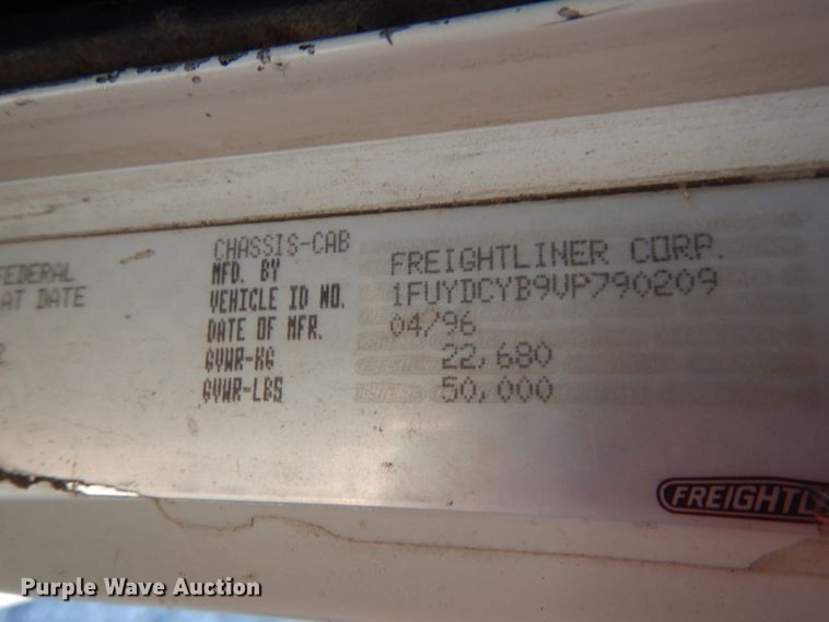 image for item DH2375 1997 Freightliner FLD120 manure spreader truck