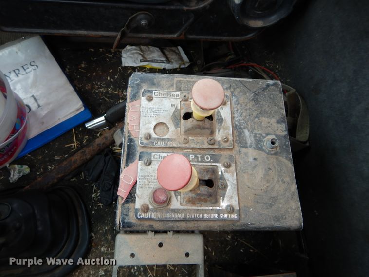 image for item DH3724 1990 Ford L9000 AeroMax semi truck