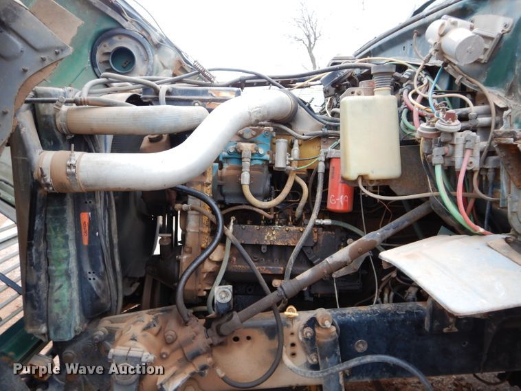 image for item DH3724 1990 Ford L9000 AeroMax semi truck