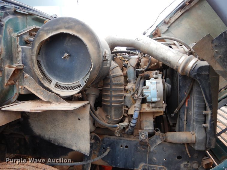 image for item DH3724 1990 Ford L9000 AeroMax semi truck