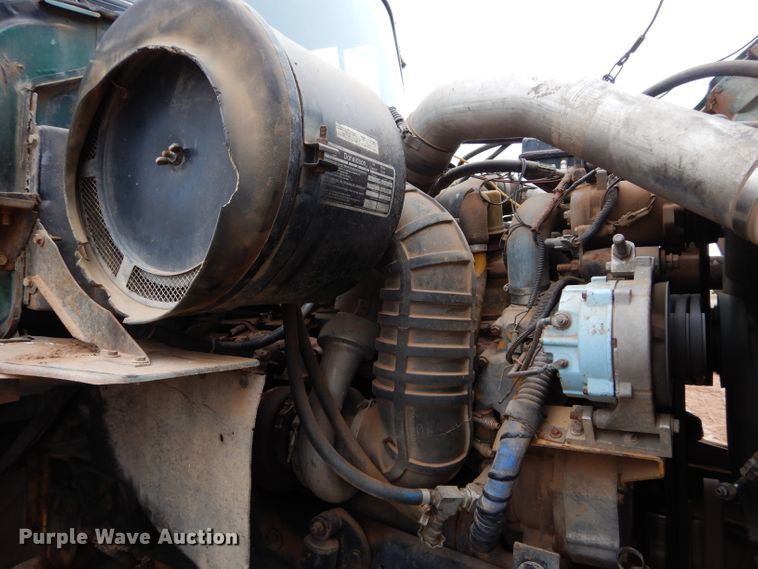 image for item DH3724 1990 Ford L9000 AeroMax semi truck