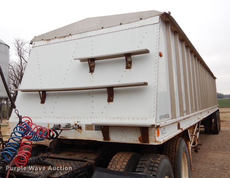 image for item DH3725 1989 Doonan double hopper bottom grain trailer