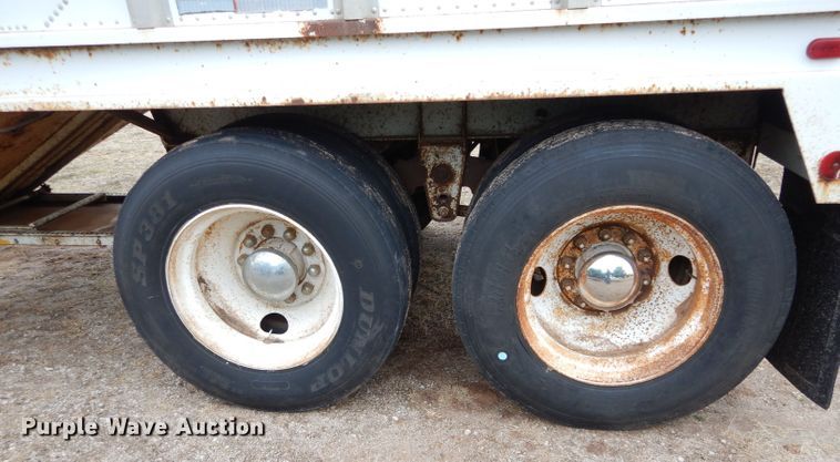 image for item DH3725 1989 Doonan double hopper bottom grain trailer