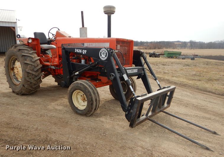 image for item DH4391 Allis Chalmers 185 tractor