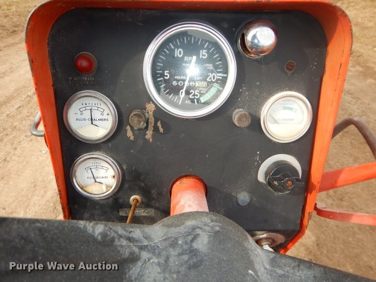 image for item DH4391 Allis Chalmers 185 tractor