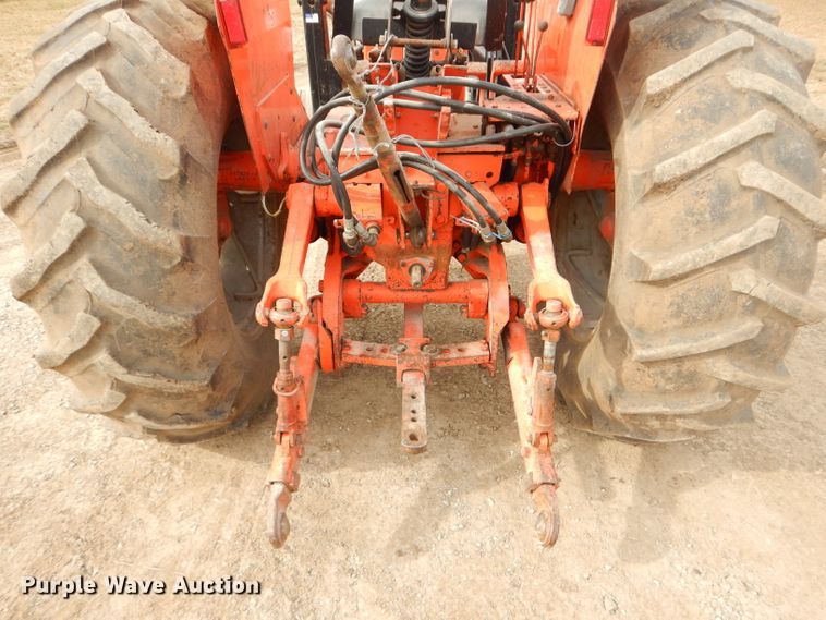image for item DH4391 Allis Chalmers 185 tractor