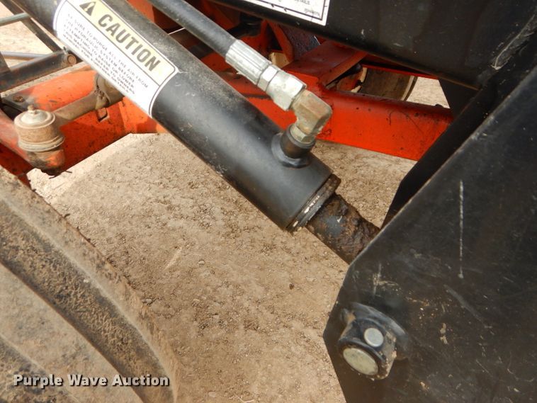 image for item DH4391 Allis Chalmers 185 tractor