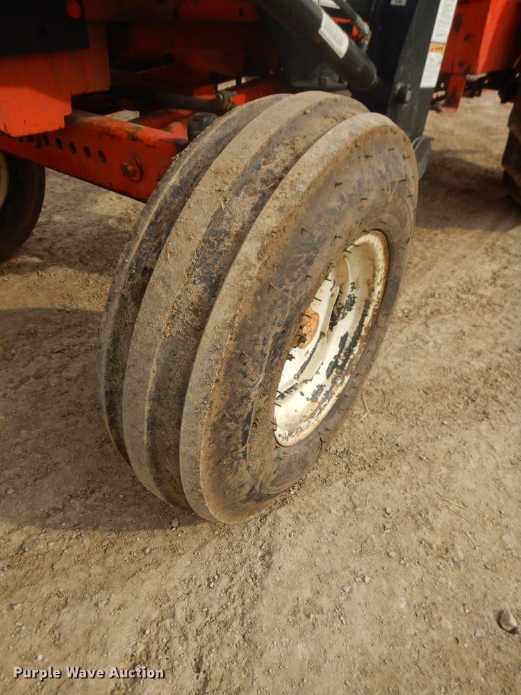 image for item DH4391 Allis Chalmers 185 tractor