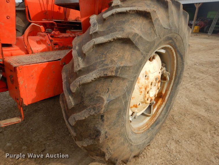 image for item DH4391 Allis Chalmers 185 tractor