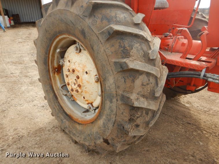 image for item DH4391 Allis Chalmers 185 tractor