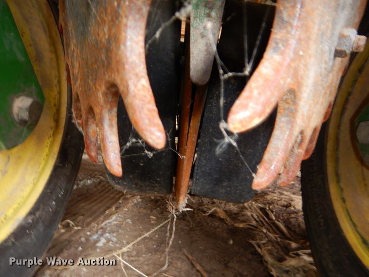 image for item DH4394 John Deere 7200 Max Emerge 2 planter