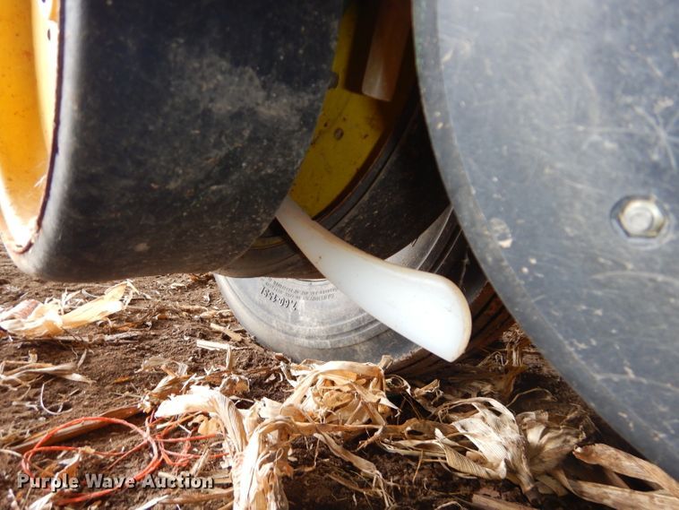 image for item DH4394 John Deere 7200 Max Emerge 2 planter