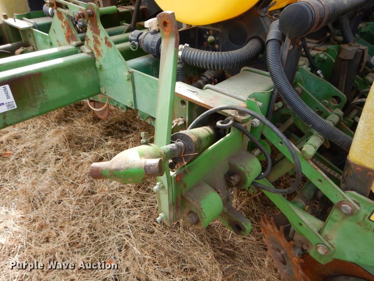 image for item DH4394 John Deere 7200 Max Emerge 2 planter