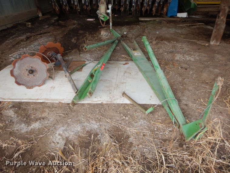 image for item DH4394 John Deere 7200 Max Emerge 2 planter