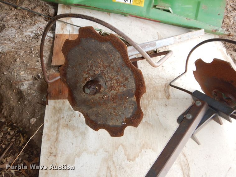 image for item DH4394 John Deere 7200 Max Emerge 2 planter