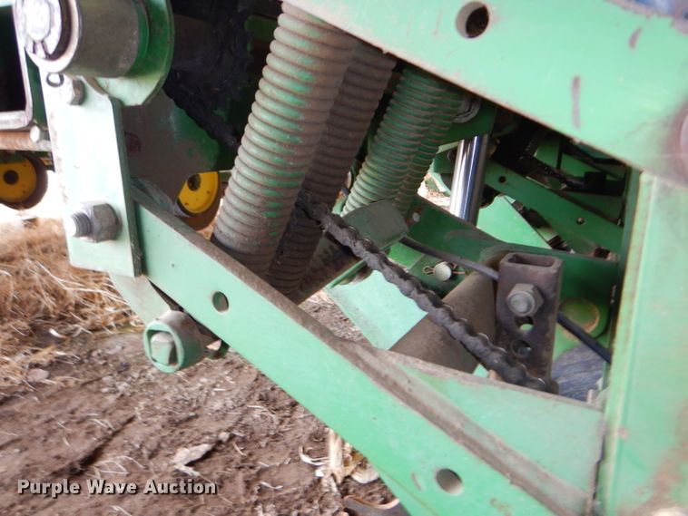 image for item DH4394 John Deere 7200 Max Emerge 2 planter
