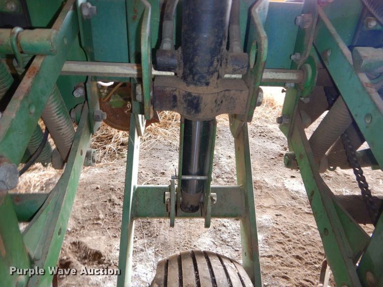image for item DH4394 John Deere 7200 Max Emerge 2 planter