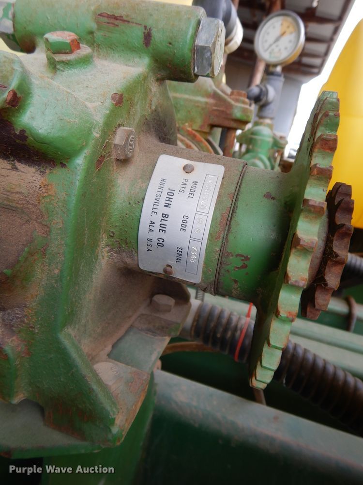 image for item DH4394 John Deere 7200 Max Emerge 2 planter