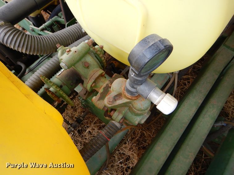 image for item DH4394 John Deere 7200 Max Emerge 2 planter