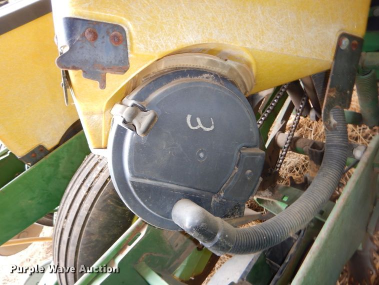 image for item DH4394 John Deere 7200 Max Emerge 2 planter