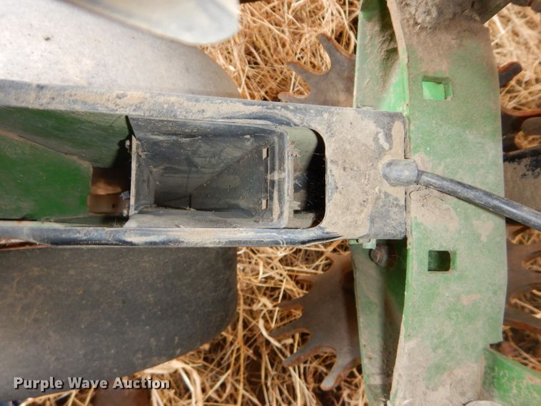 image for item DH4394 John Deere 7200 Max Emerge 2 planter