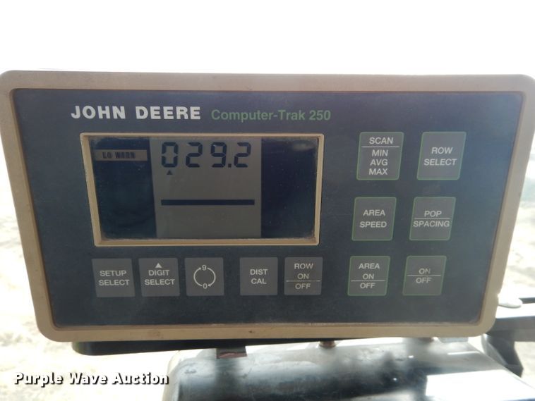 image for item DH4394 John Deere 7200 Max Emerge 2 planter