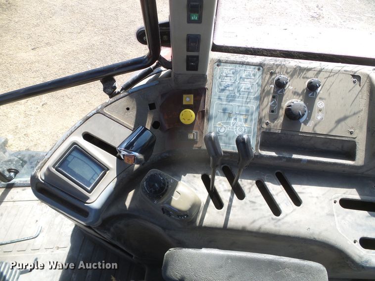 image for item DH4804 2006 Case IH MXM155 MFWD tractor