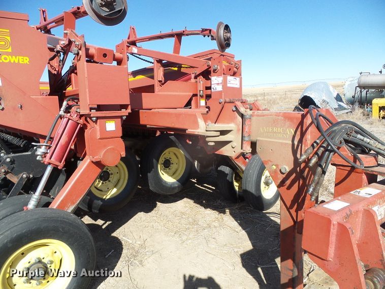 image for item DH4816 Sunflower 9433-30 no-till grain drill