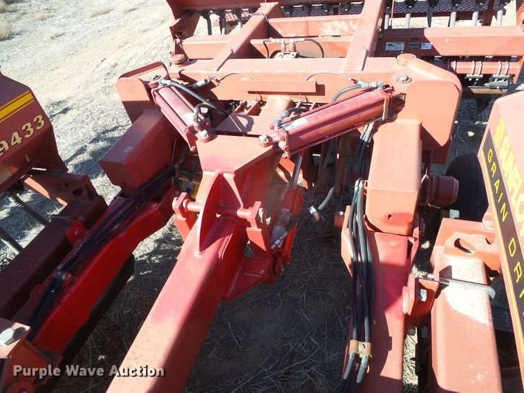 image for item DH4816 Sunflower 9433-30 no-till grain drill