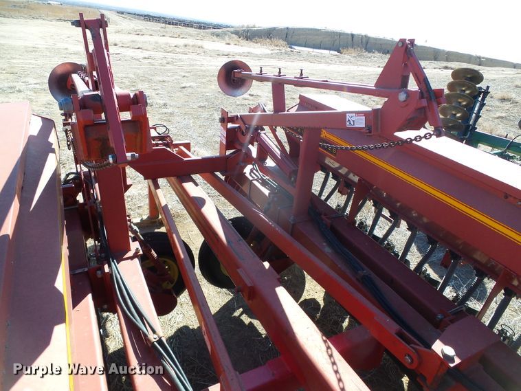 image for item DH4816 Sunflower 9433-30 no-till grain drill