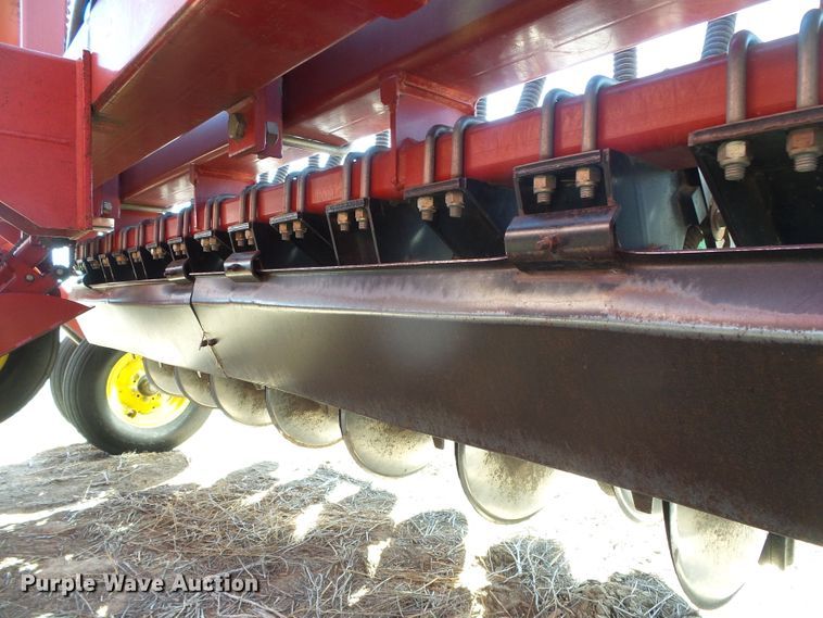 image for item DH4816 Sunflower 9433-30 no-till grain drill