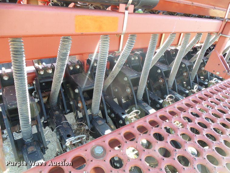 image for item DH4816 Sunflower 9433-30 no-till grain drill